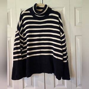 Women's GAP Turtleneck Sweater. Navy & White. Size XXL